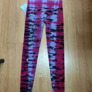 NEW Ivivva leggings